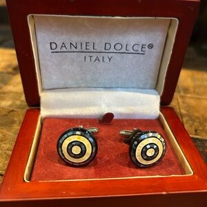 Daniel Dolce Italy mother of pearl and silver tone set of cufflinks NIB